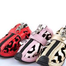 防滑防水寵物鞋 選購、批發(fā)與廠家指南